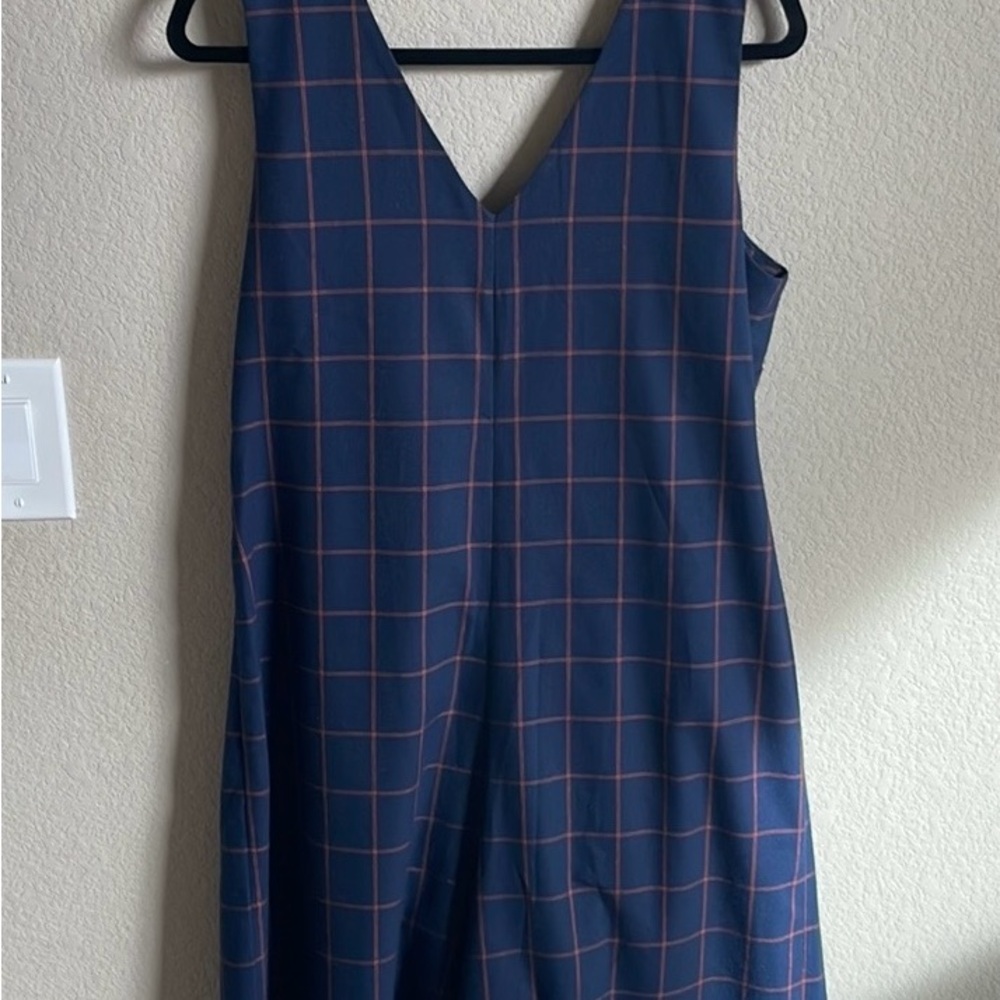 Dressy women’s romper, sleeveless jumpsuit.